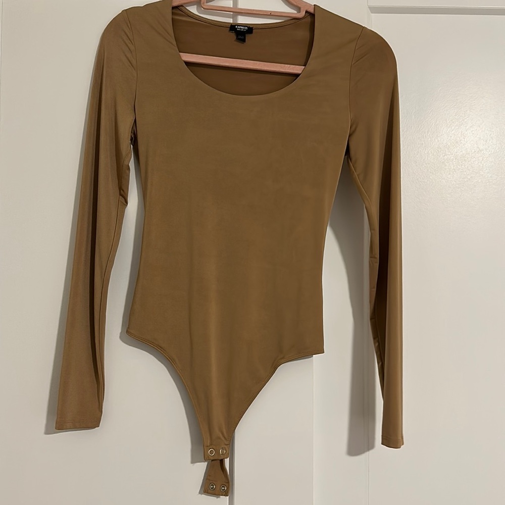 Bodysuit very stretchy